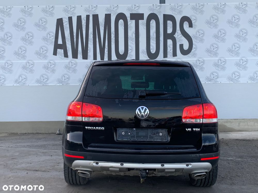 VW VOLKSWAGEN TOUAREG 2005 *SAMOCHÓD NA CZĘŚCI*3332  MASKA, LAMPA, DRZWI, LUSTERKO, ZDERZAK, GRILL, BŁOTNIK, KLAPA, BELKA, DESKA, FOTELE, KANAPA, ĆWIARTKA, KIEROWNICA, TARCZE, ZACISKI, ZAWIESZENIE, KOMPLETNY PRZÓD, KOMPLETNY TYŁ, LICZNIK, ZEGARY, PRAWE LEWE PRZÓD TYŁ - 4