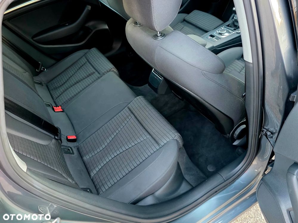 Audi A3 Sportback 1.4 TFSI CoD Sport - 13