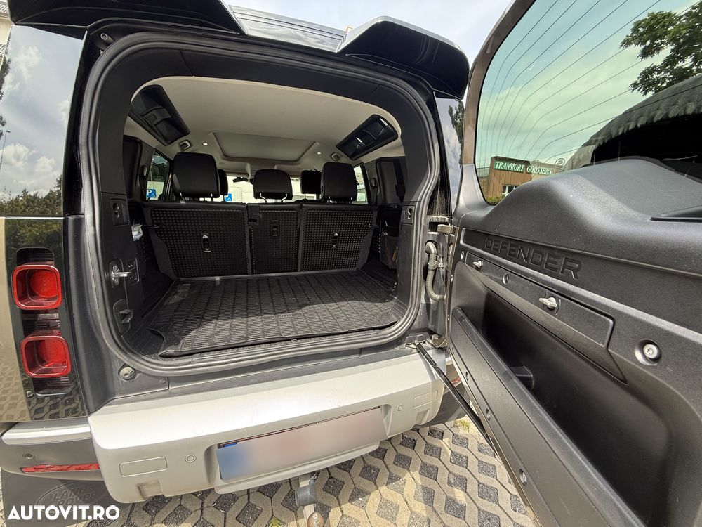 Land Rover Defender 110 2.0L D240 S - 13