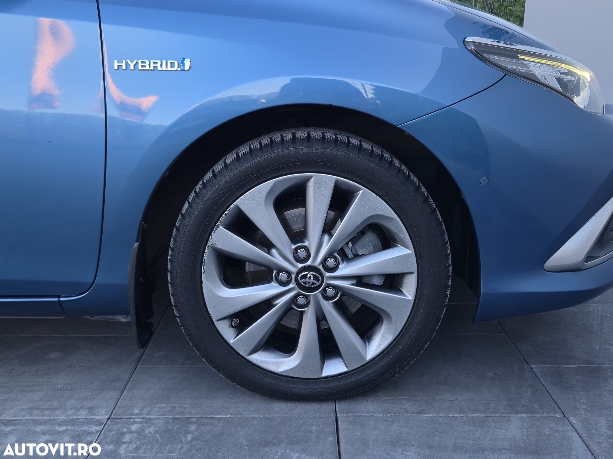 Toyota Auris 1.8 L VVT-i Hybrid Sol + - 34