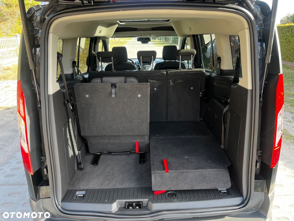 Ford Tourneo Connect Grand - 15