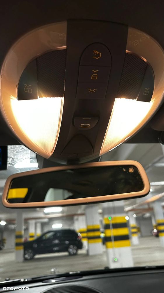 Mercedes-Benz Klasa E 500 4-Matic Elegance - 16