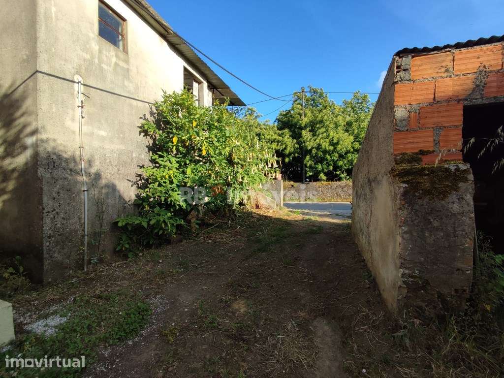 Moradia para recuperar com 2880m² - Beco, Ferreira do Zêzere - Grande imagem: 4/41