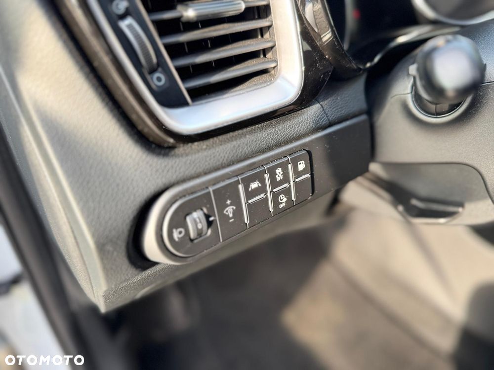 Kia XCeed 1.6 GDI DCT6 OPF Spirit - 13