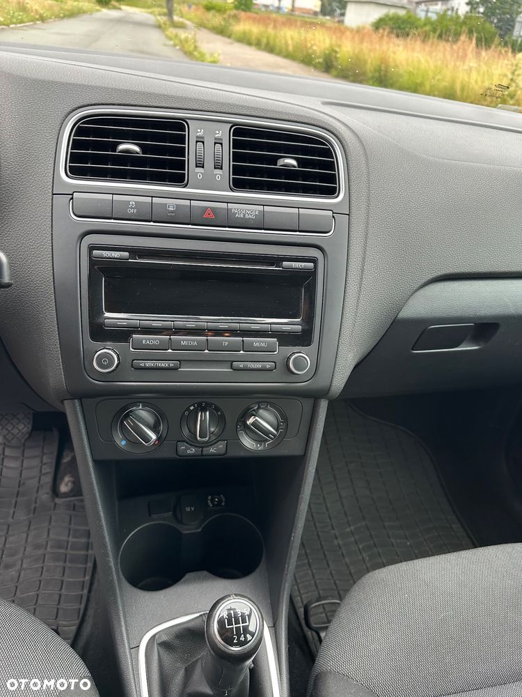 Volkswagen Polo - 13
