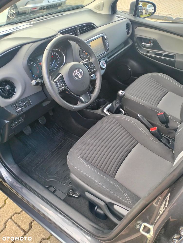 Toyota Yaris - 11
