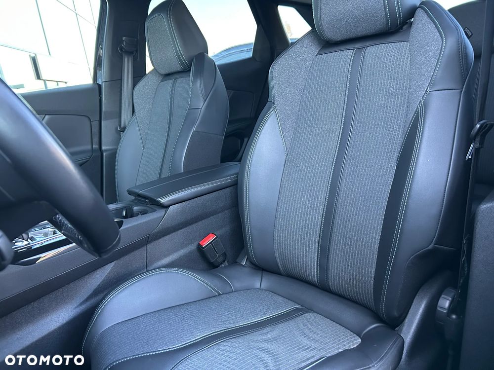 Peugeot 3008 1.5 BlueHDi Allure Pack S&S EAT8 - 14
