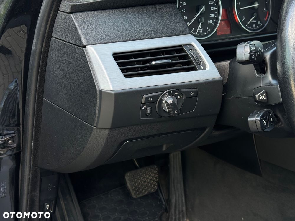 BMW Seria 5 535d - 22