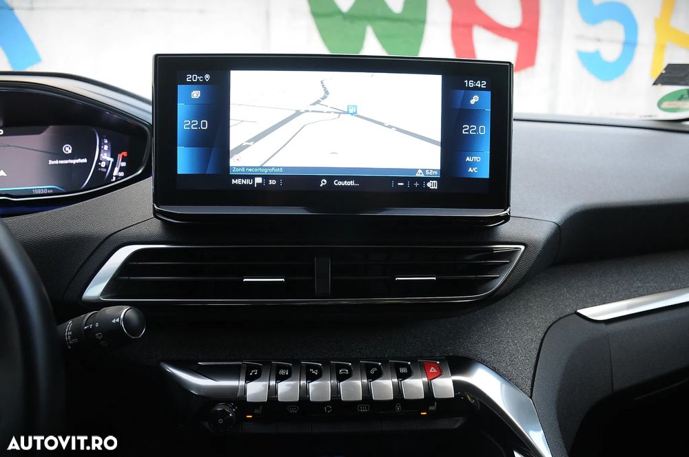 Peugeot 5008 BlueHDI 130 EAT8 Allure - 22