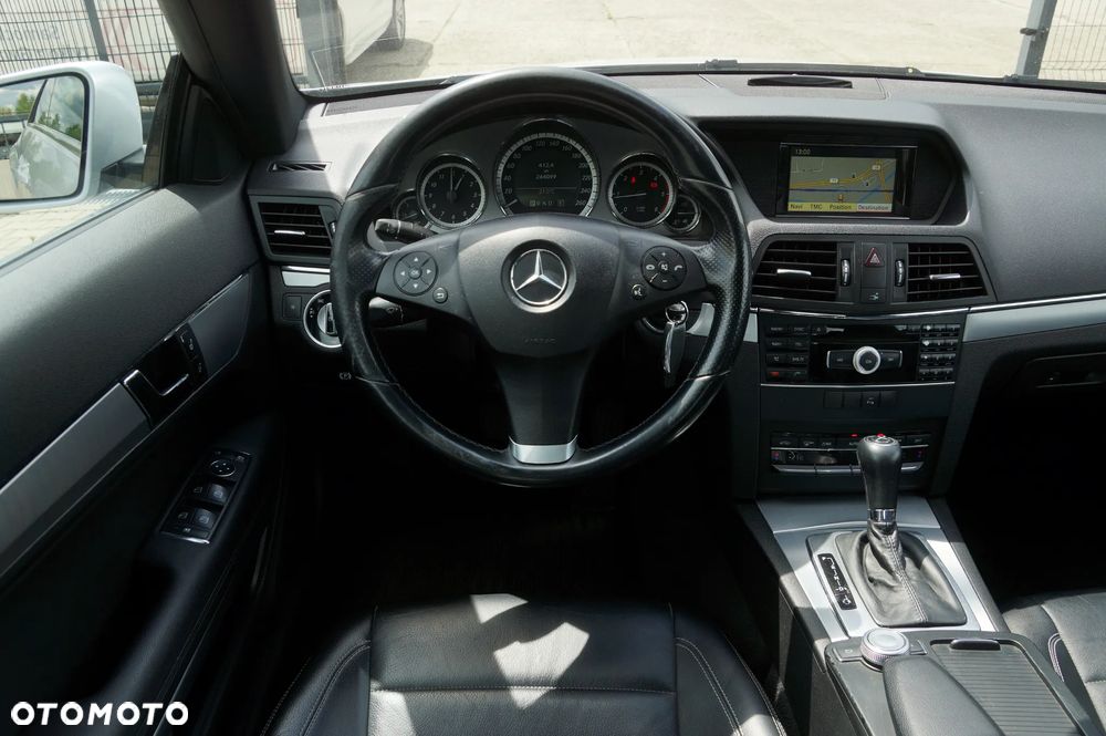Mercedes-Benz Klasa E 220 CDI DPF BlueEFFICIENCY Automatik Avantgarde - 12