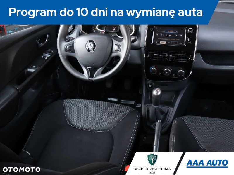 Renault Clio - 8