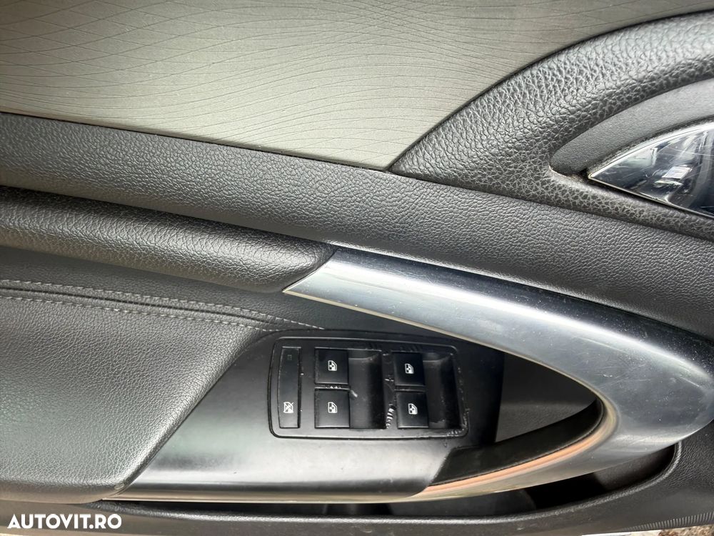 Opel Insignia 2.0 CDTI - 7
