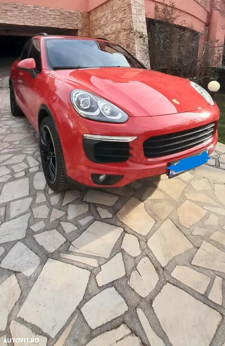 Porsche Cayenne - 3