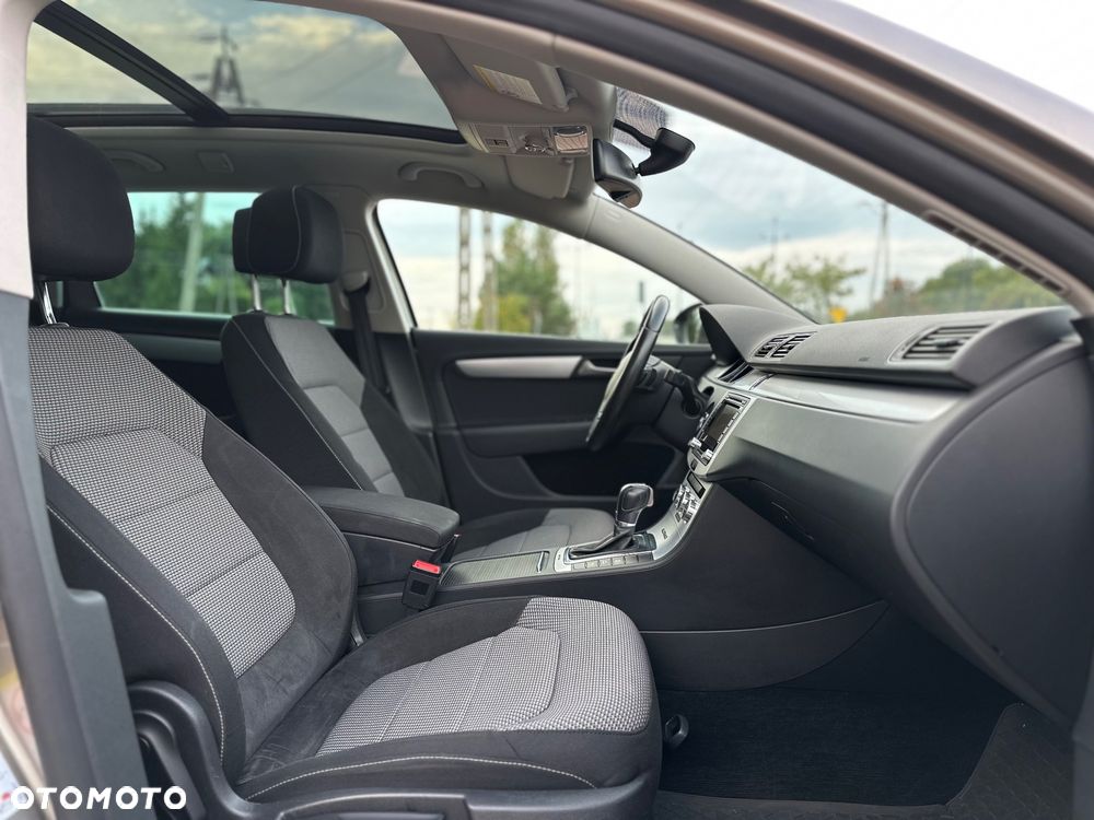 Volkswagen Passat Alltrack - 15
