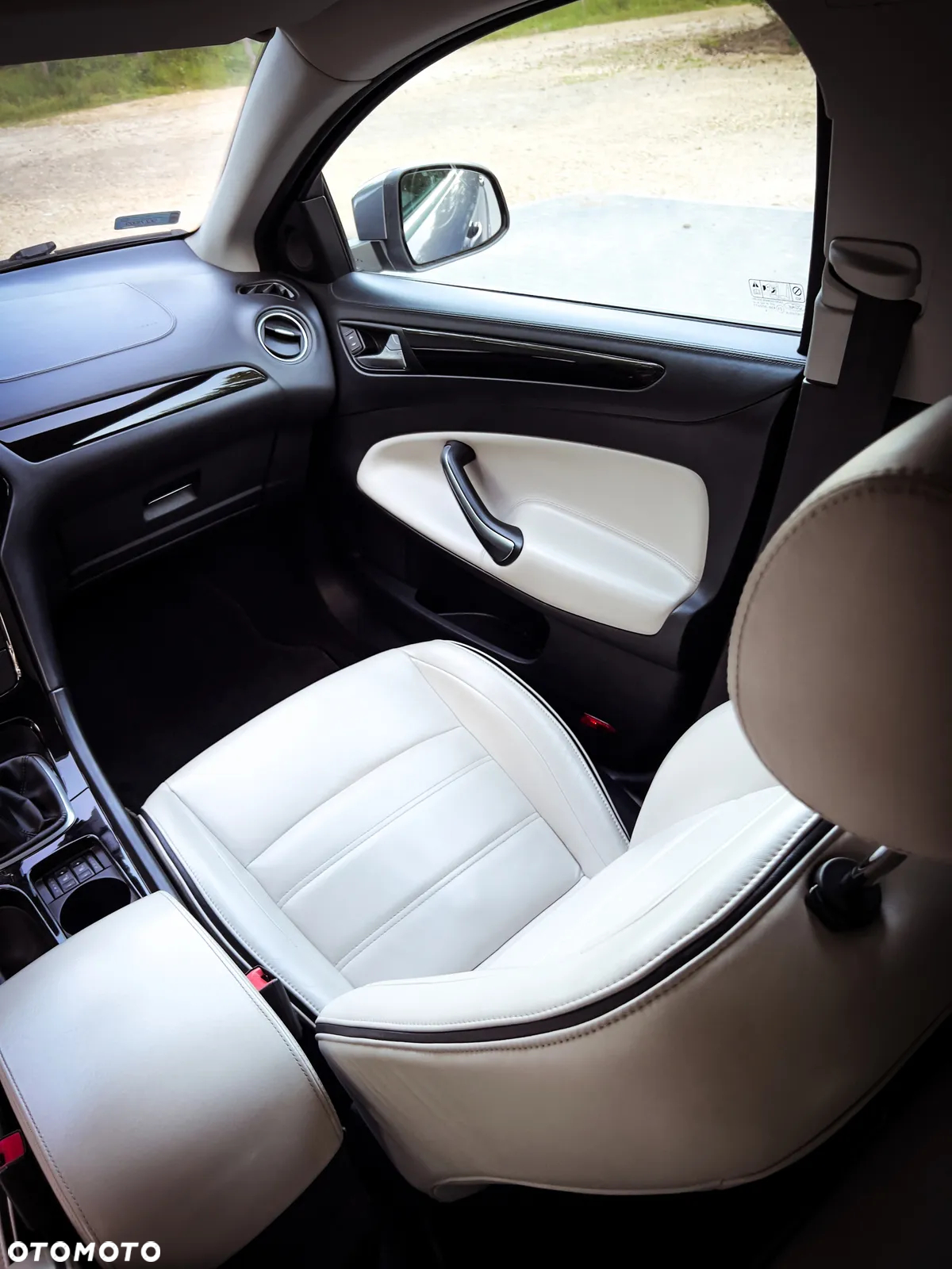 Ford Mondeo 1.6 T Platinium X Plus (Trend) - 27