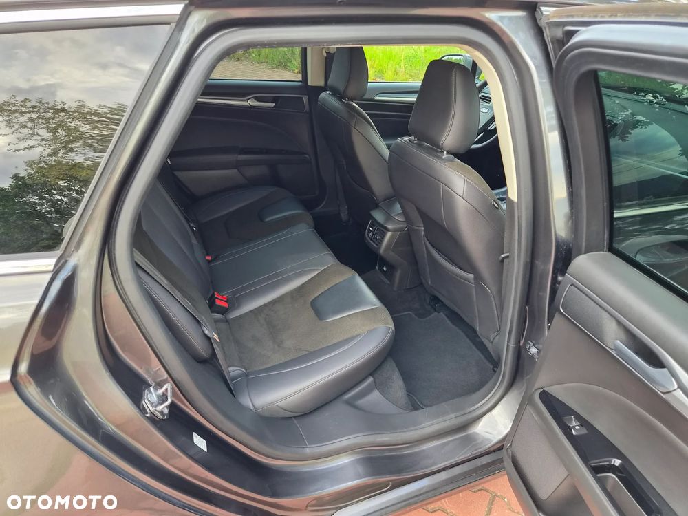 Ford Mondeo 2.0 TDCi Titanium PowerShift - 27