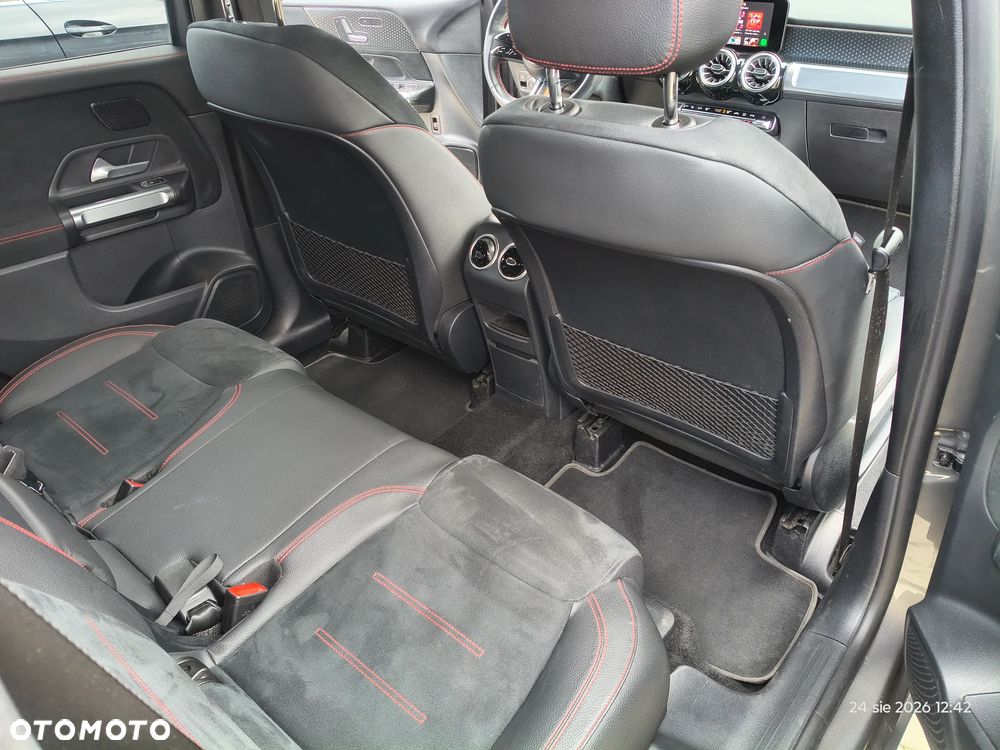 Mercedes-Benz GLB 220 d 4-Matic AMG Line 8G-DCT - 16