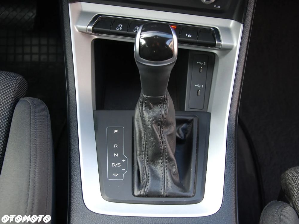 Audi Q3 40 TFSI Quattro Advanced S tronic - 9