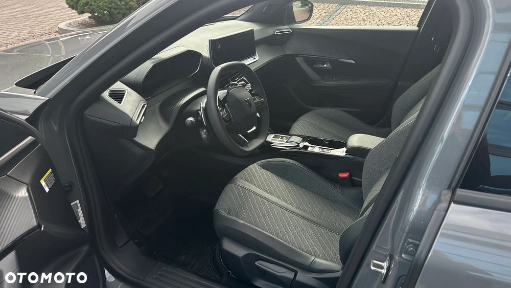 Peugeot 2008 Hybrid 145 e-DSC Allure - 11