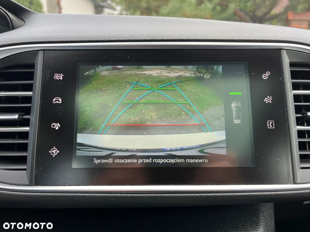 Peugeot 308 SW 1.2 PureTech Active S&S - 17