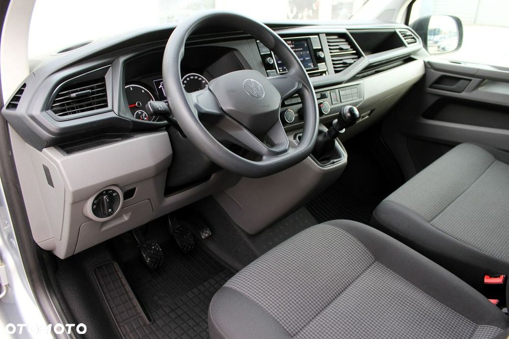 Volkswagen Transporter - 11