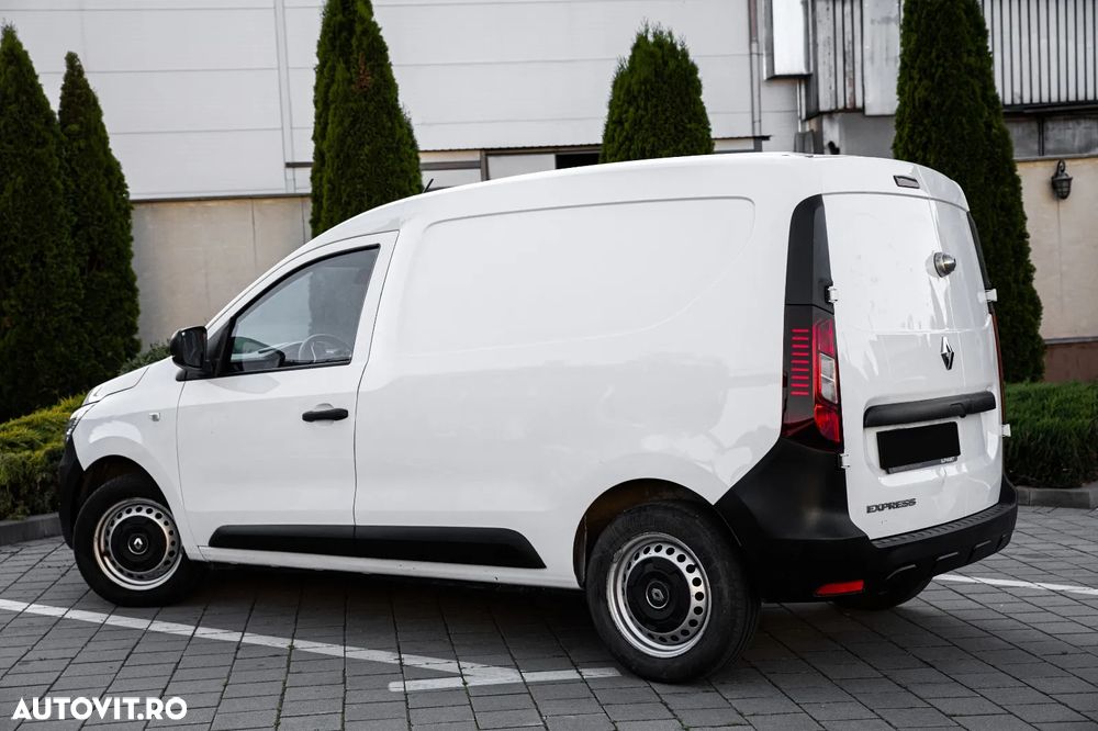 Renault Express - 18