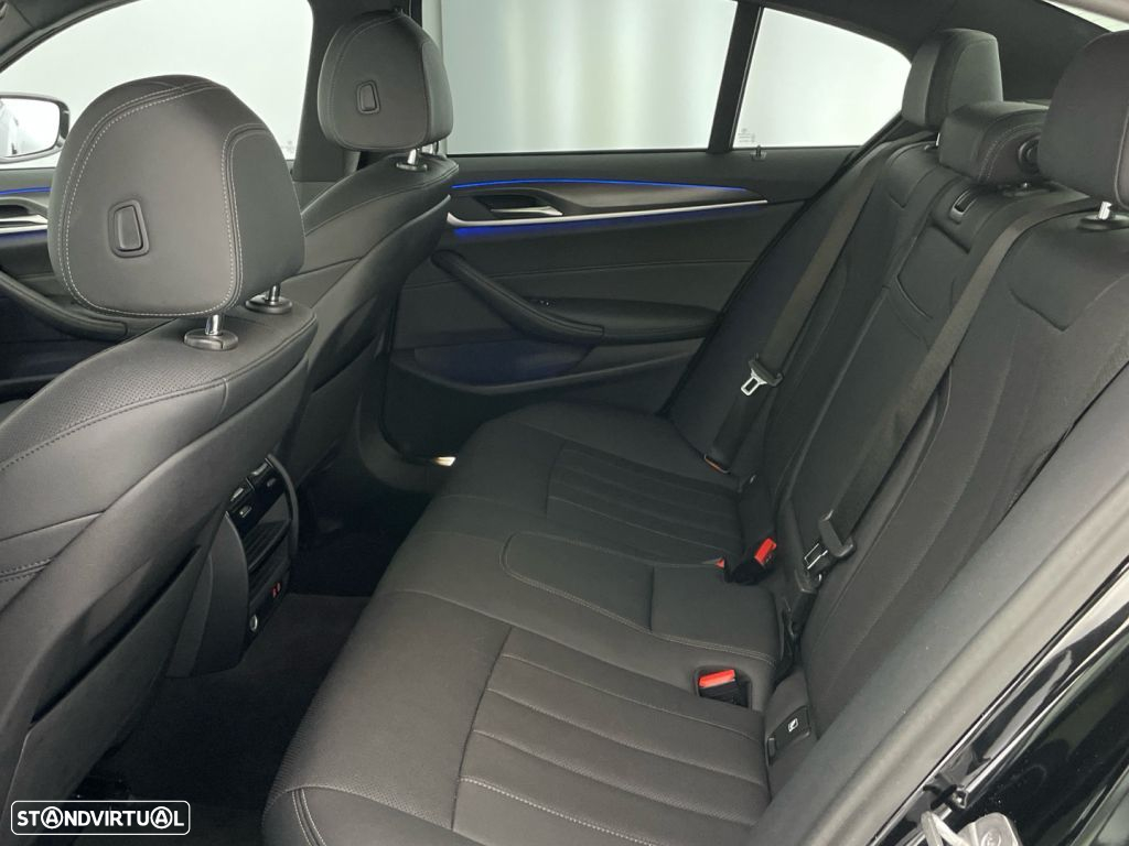 BMW 520 d Pack M Auto - 12