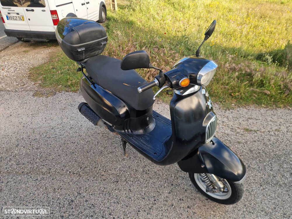 Daelim S 125 - 1