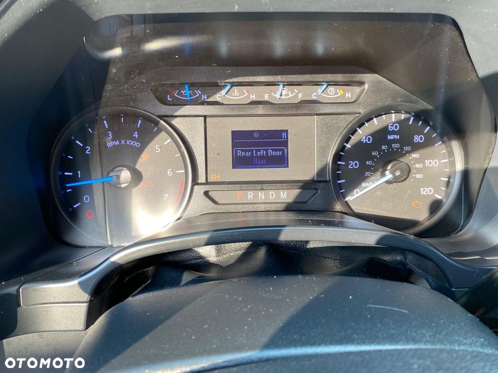Ford Expedition - 32