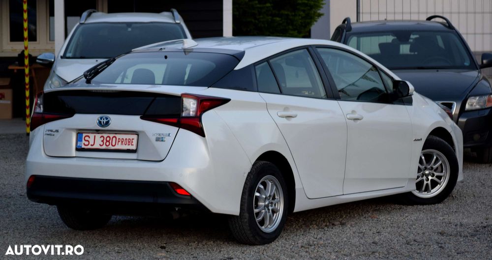 Toyota Prius - 10