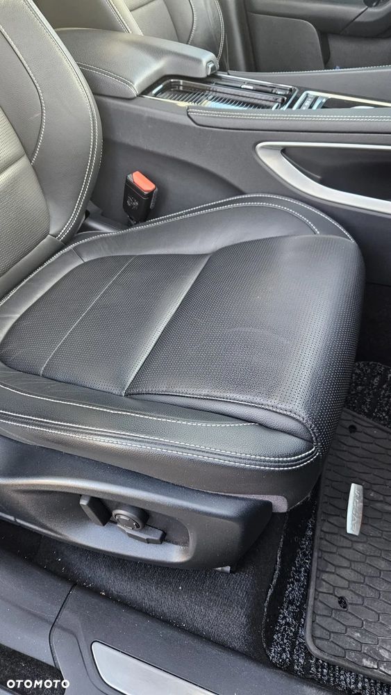 Jaguar F-Pace 2.0 i4D AWD R-Sport - 15