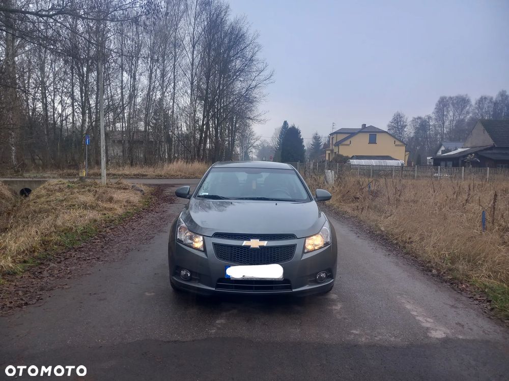 Chevrolet Cruze 1.6 LT - 13