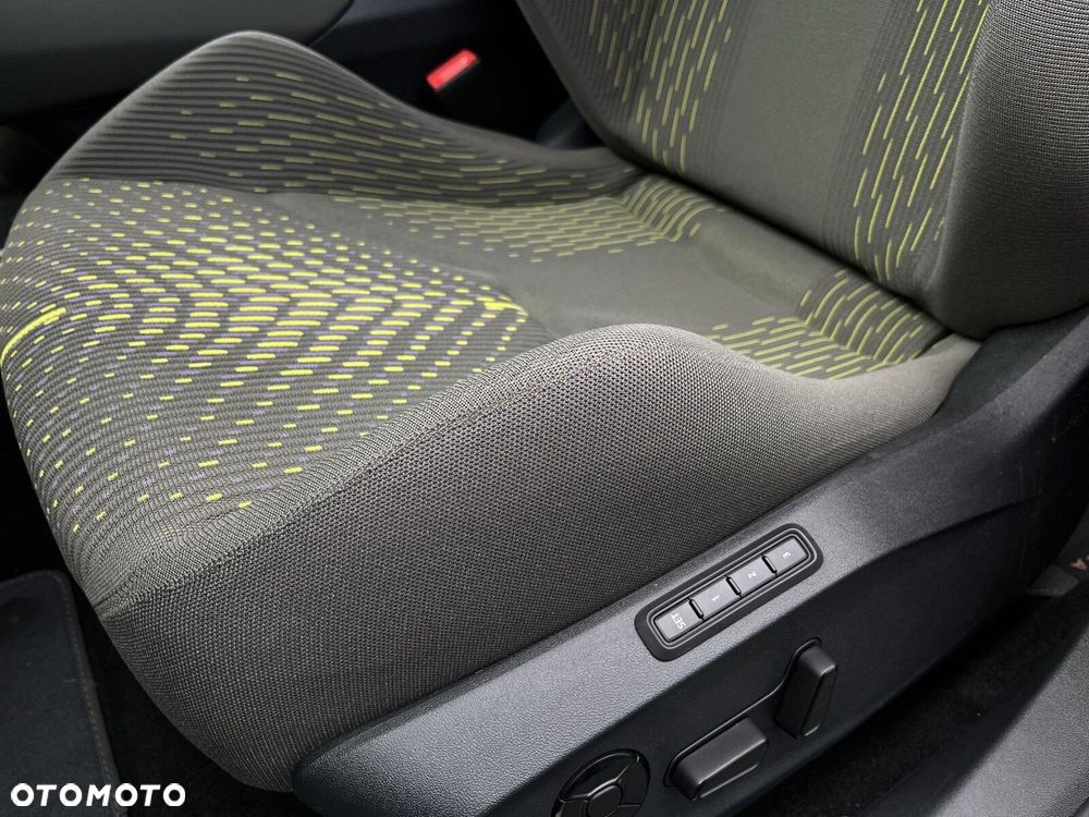 Cupra Raval 52kWh VZ - 21