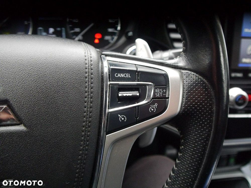 Mitsubishi Outlander - 34