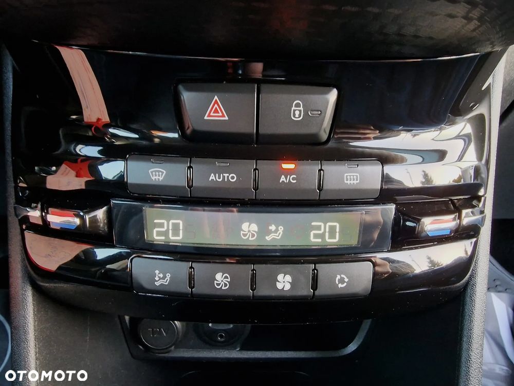 Peugeot 2008 BlueHDi FAP 120 STOP & START Allure - 26