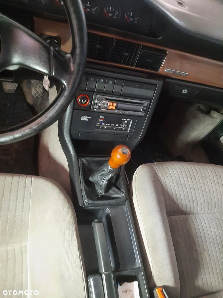 Audi 200 2.2 Turbo - 4