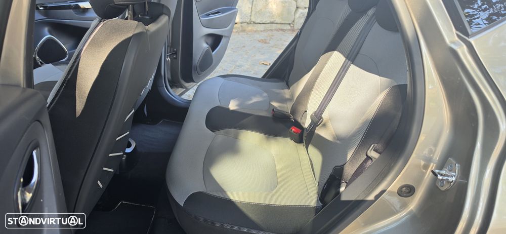 Renault Captur ENERGY TCe 120 EDC Dynamique - 21