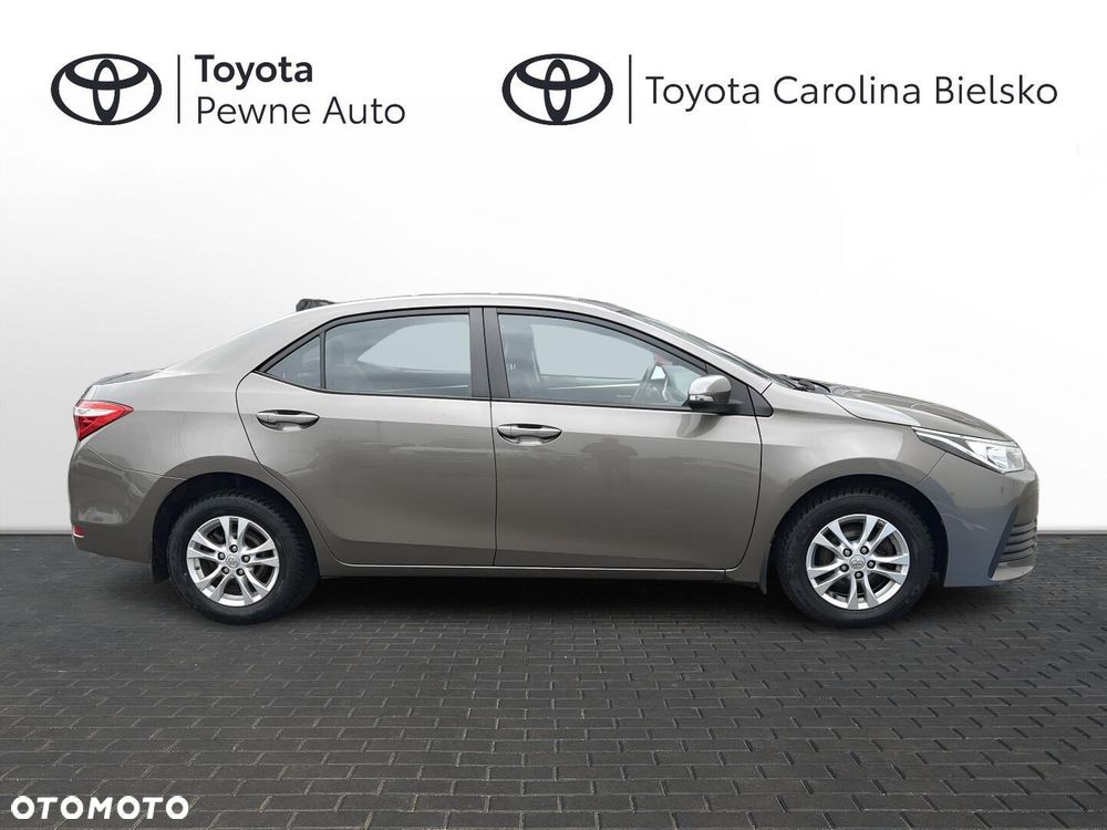 Toyota Corolla - 24