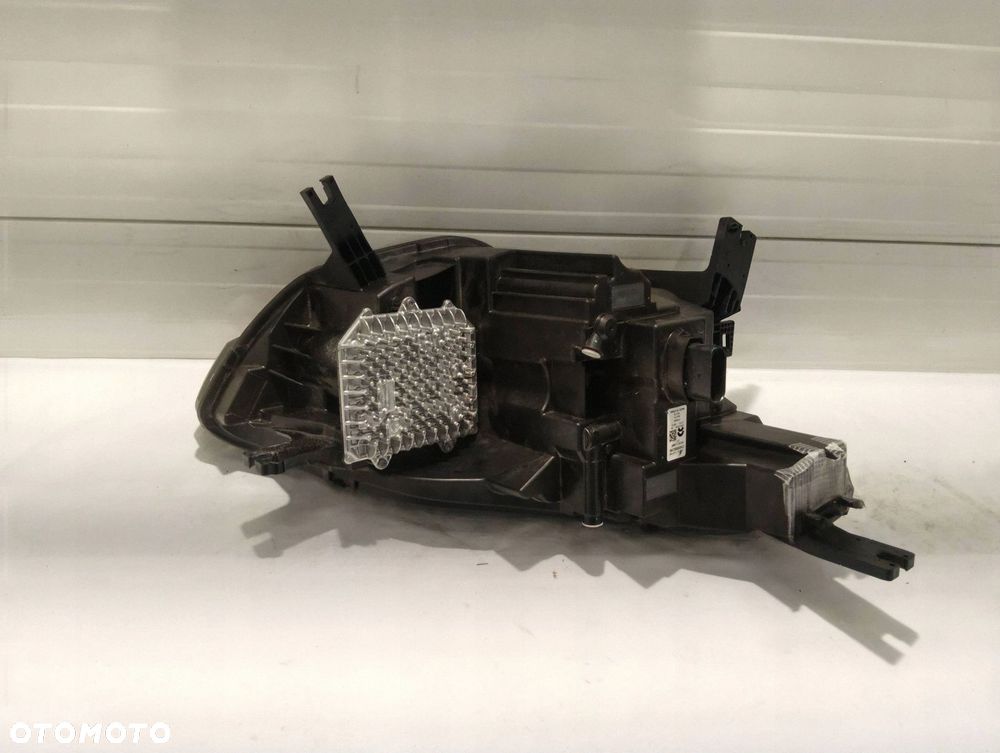 nio es8 full led przód strona lewa p0072556 - 7