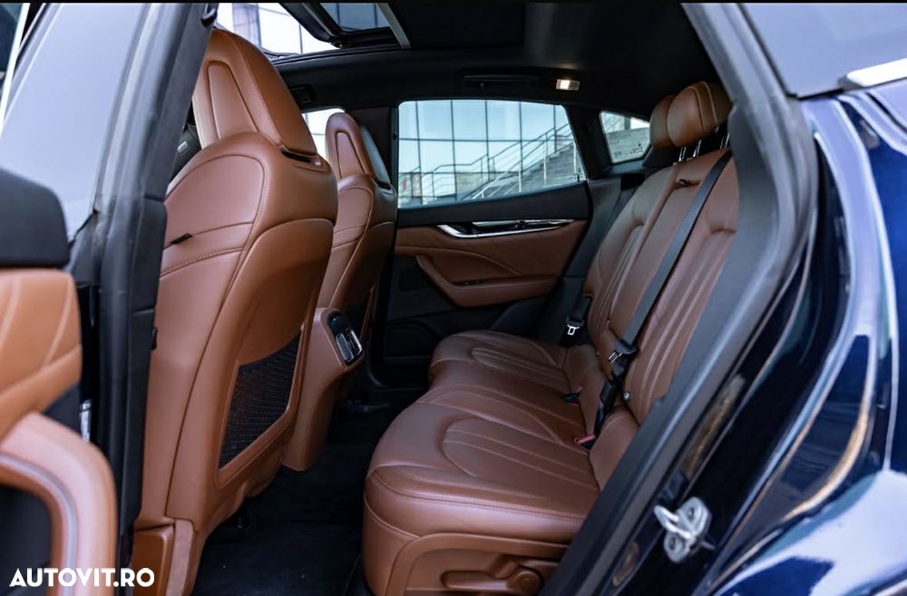 Maserati Levante S Q4 GranSport - 10