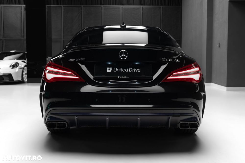 Mercedes-Benz CLA 45 AMG 4Matic AMG Speedshift DCT 7G - 36