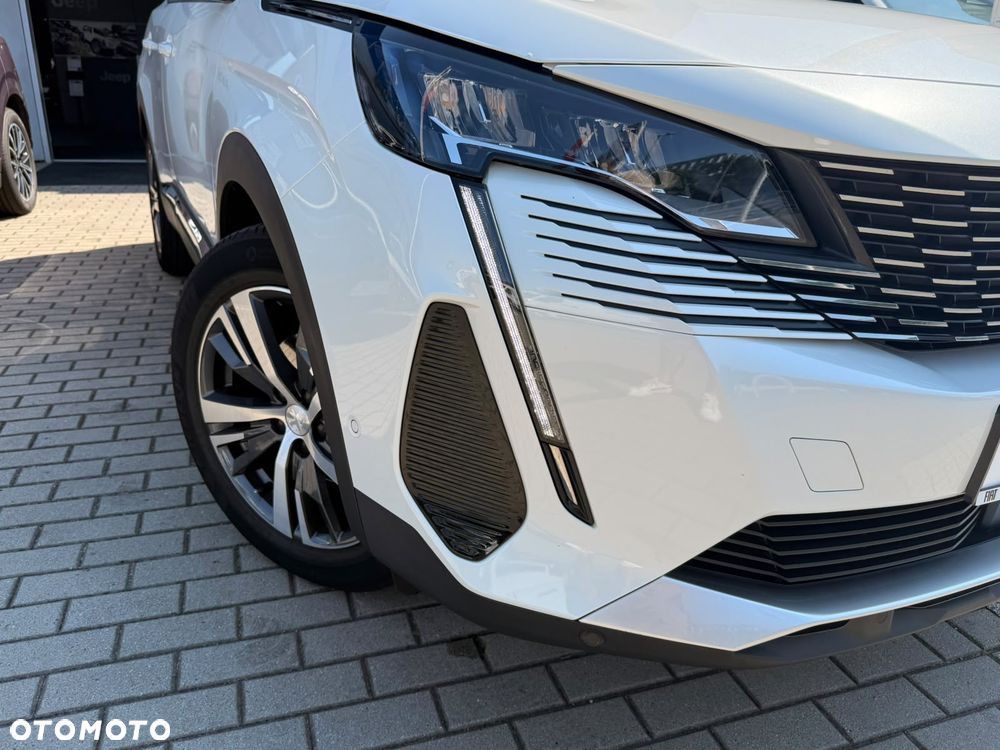 Peugeot 3008 1.2 PureTech GPF Allure S&S - 8