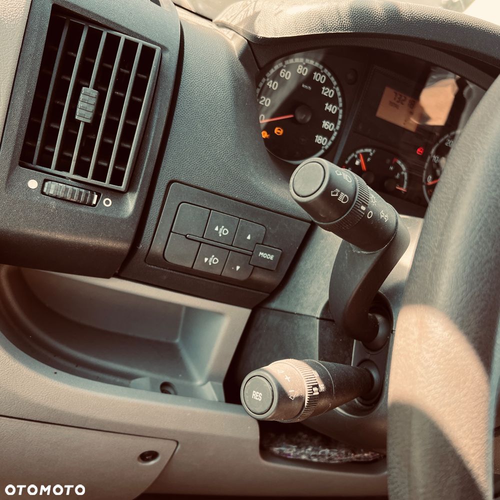 Weinsberg Fiat Ducato Kamper półintegra - 10