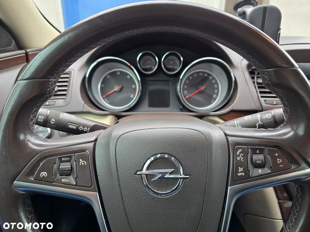Opel Insignia - 14