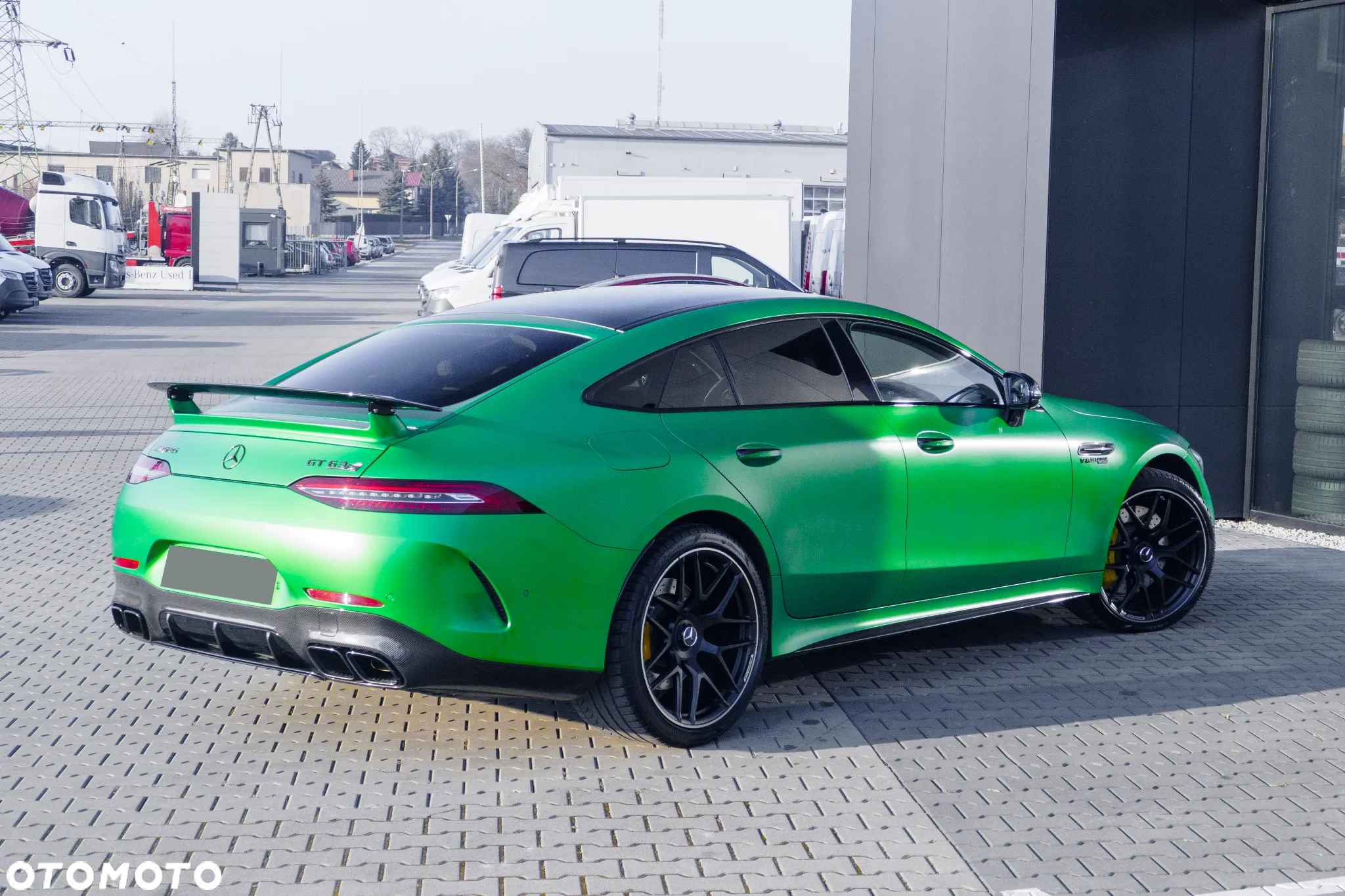 Mercedes-Benz AMG GT - 11