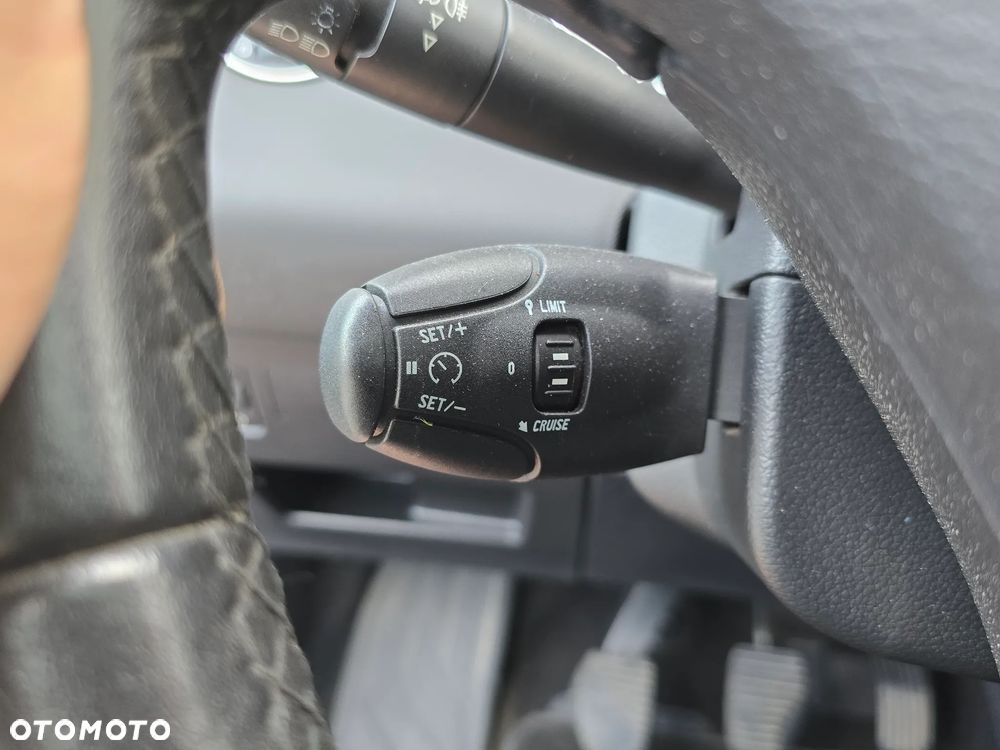 Peugeot 308 1.6 HDi Premium - 23