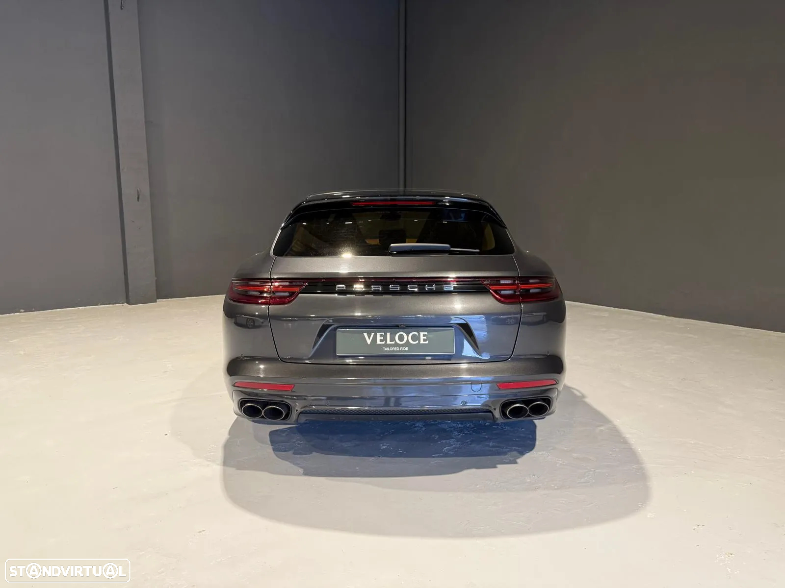 Porsche Panamera Sport Turismo 4 E-Hybrid - 4
