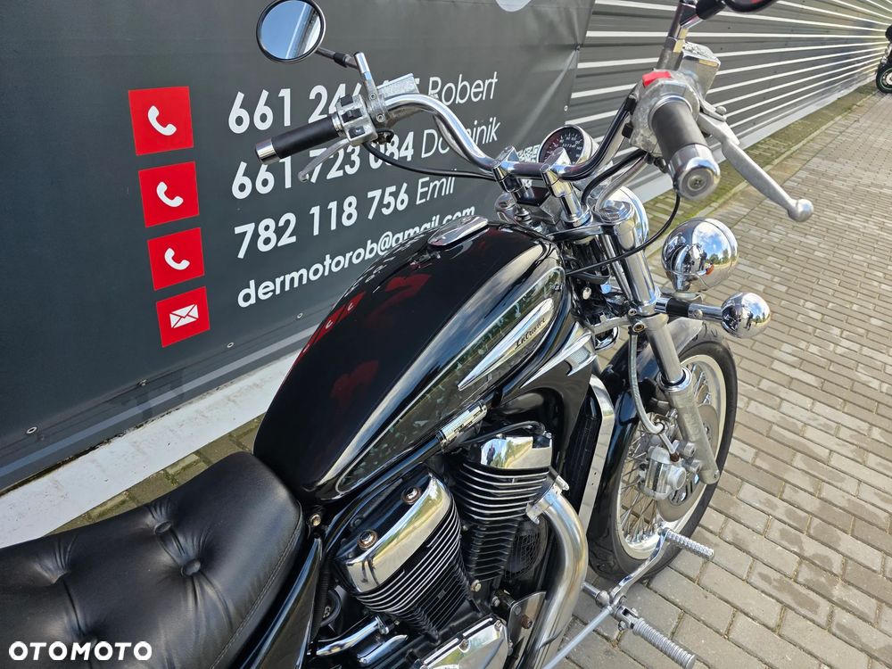 Suzuki Intruder - 23