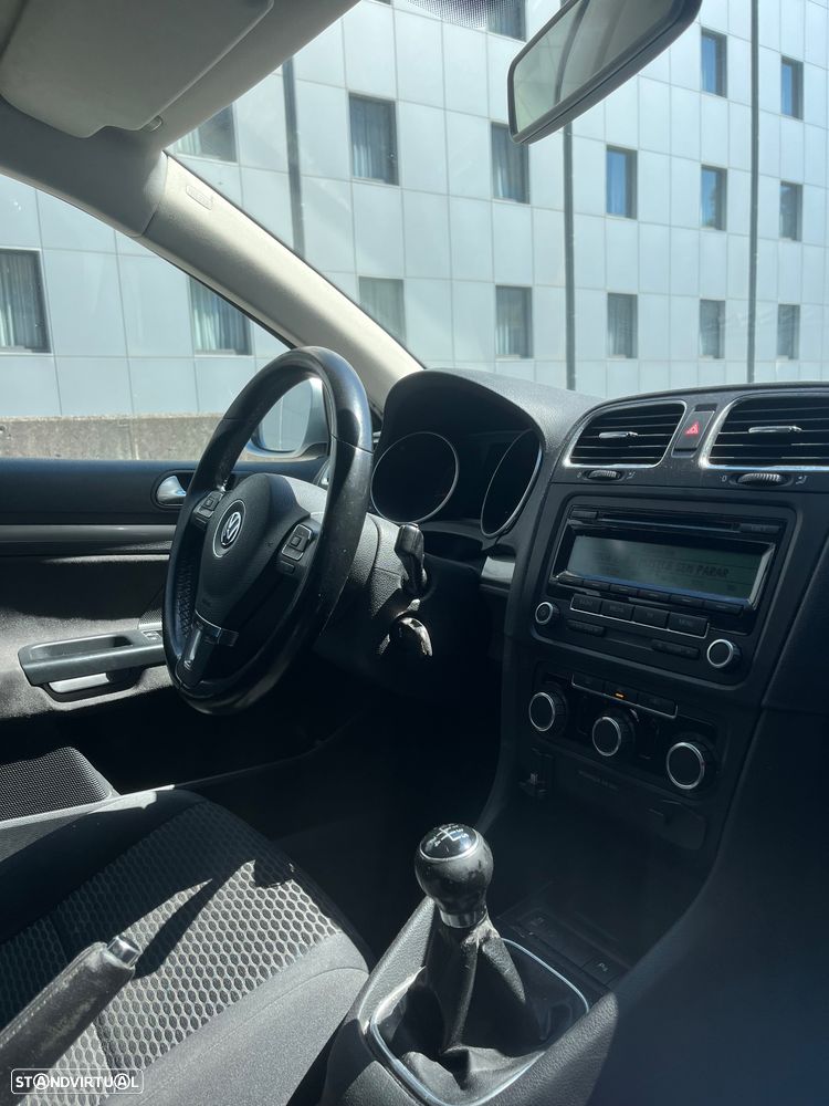 VW Golf Variant 1.6 TDi Confortline - 12