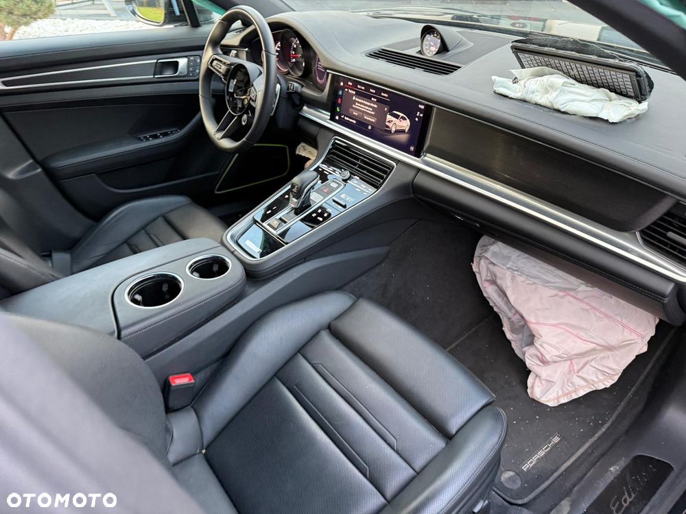 Porsche Panamera - 23